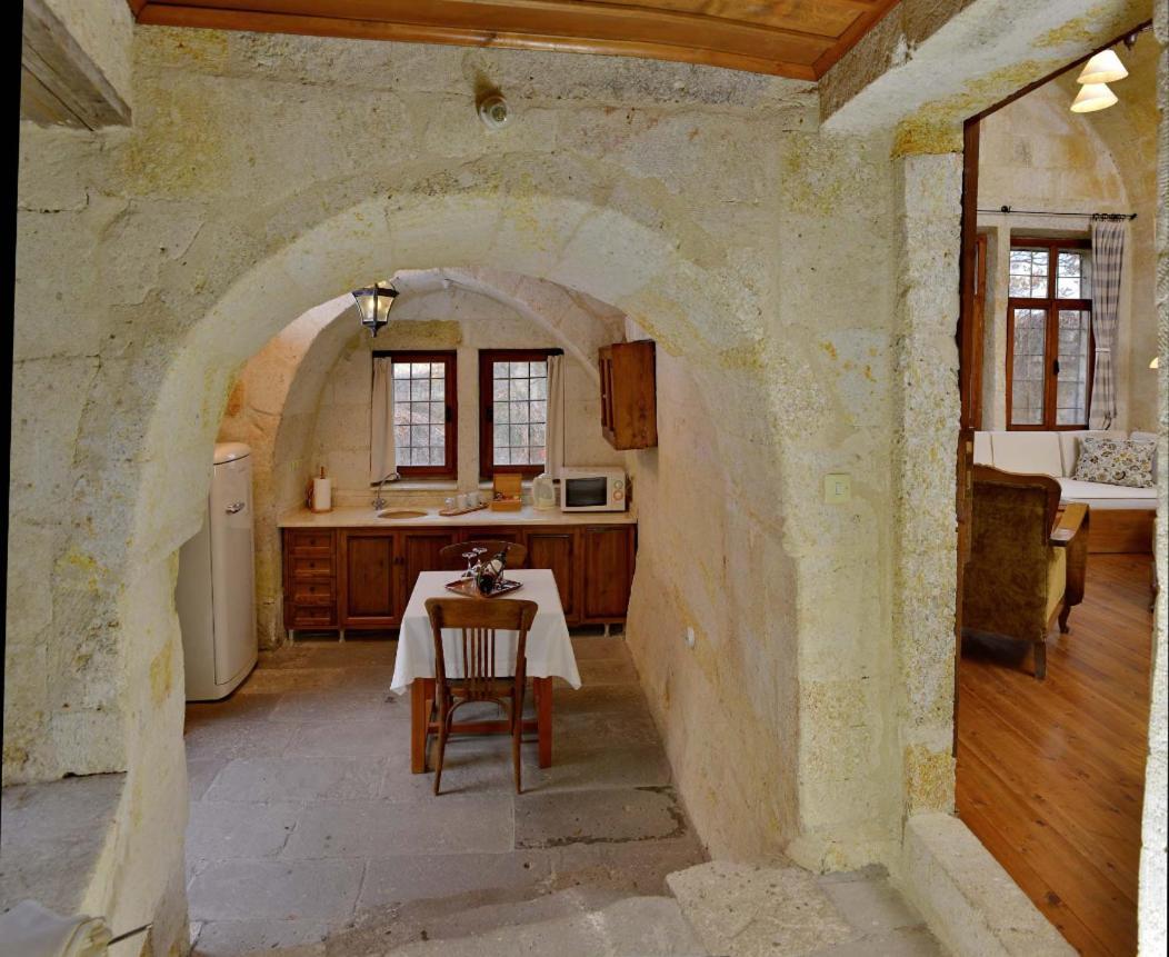 Esbelli Evi Cave Houses Ürgüp Esterno foto
